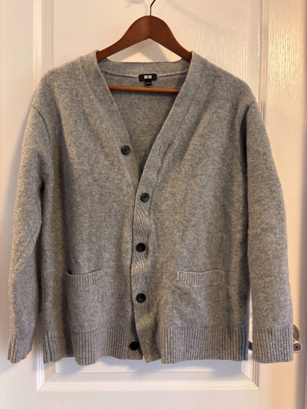 UNIQLO 100% Wool Cardigan XL Grey Oversized Button Front Sweater Grandpa Knit